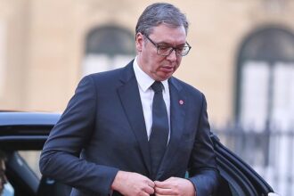 Serbischer Präsident stellt Rücktritt in Aussicht
