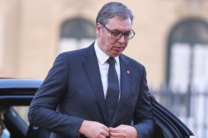 Serbischer Präsident stellt Rücktritt in Aussicht