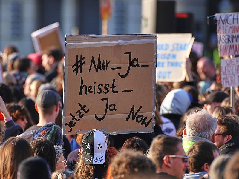 Sexualstrafrecht: Junge Union und Jusos offen für Ja-heißt-Ja-Modell