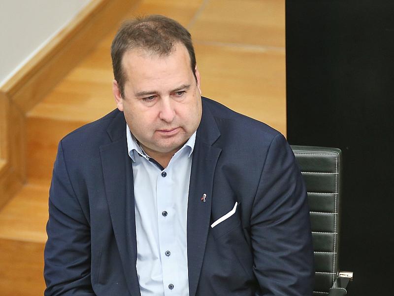 SPD-Gesundheitsminister kritisiert Pflegereform