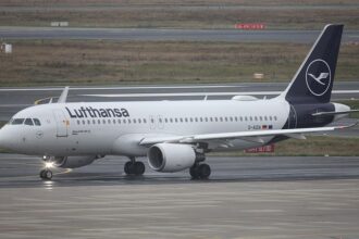 Spiegel zieht Meldung zu Kerosinmangel bei Lufthansa zurück