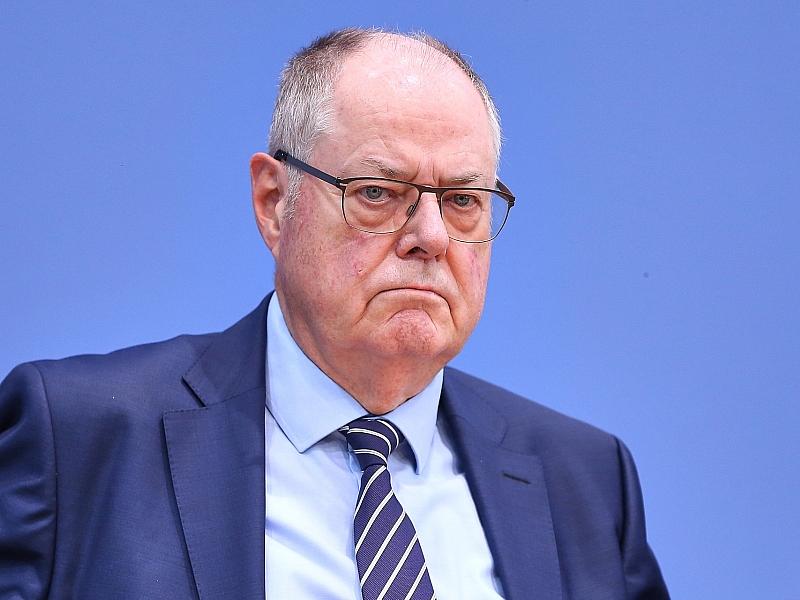 Steinbrück fordert Schuldenschnitt für Kommunen