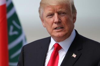 Trump droht Iran mit “totaler Kontrolle” über Ölinfrastruktur