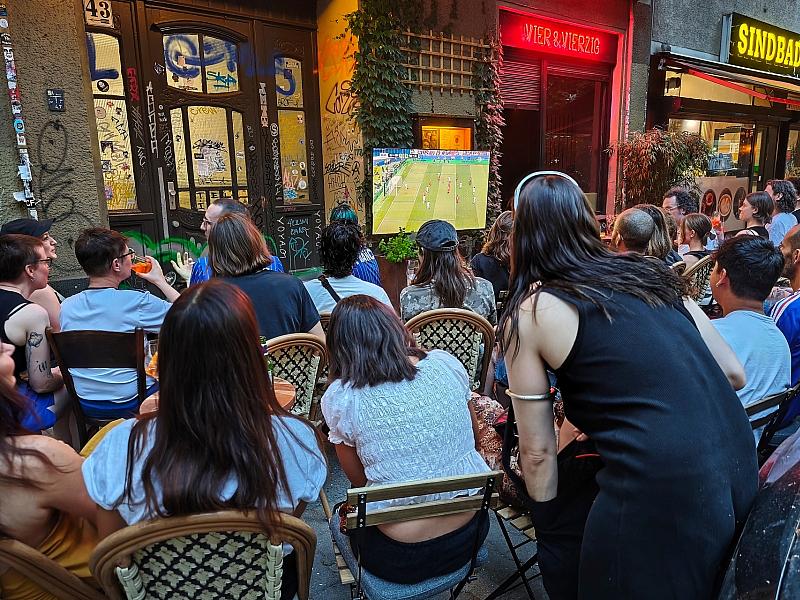 Umfrage: Klassische Liveticker bei Fußballfans weiter beliebt