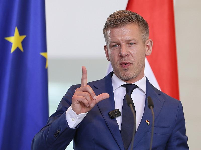 Ungarns Premier Magyar: “Die Marionetten müssen abtreten”