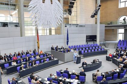 Verfassungsschützer für Prüfung der Geheimschutzpraxis im Bundestag