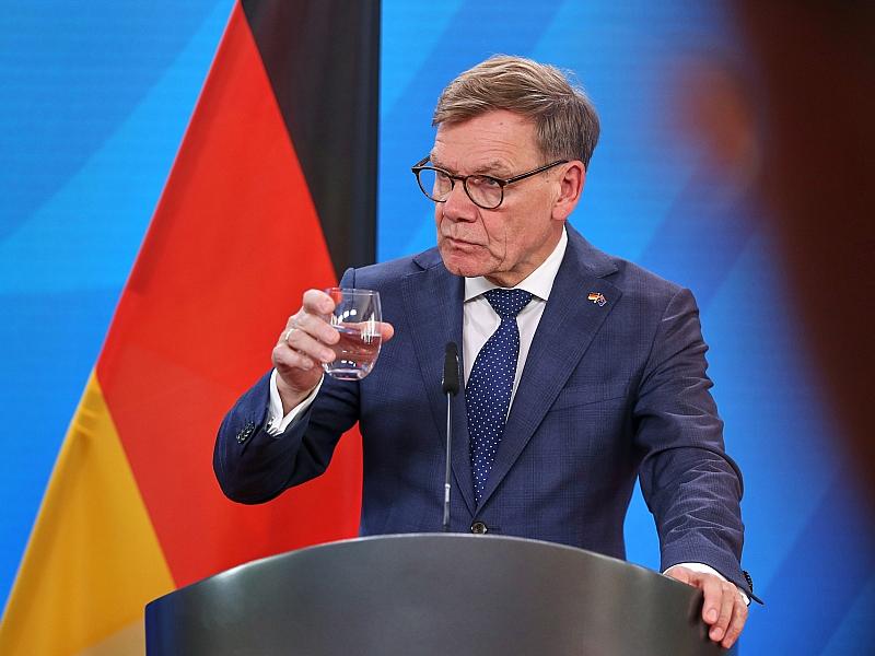 Wadephul: Völkerrecht nicht einziger Maßstab für Außenpolitik