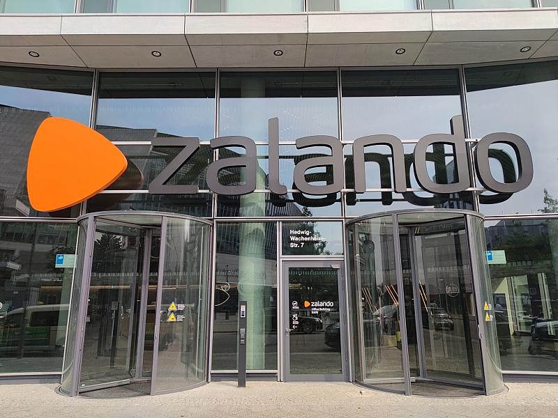 Zalando-Beschäftigte protestieren gegen WM-Sponsoring