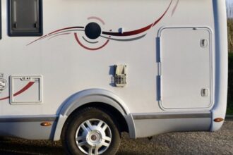 Fischach: Illegales Wohnwagen-Camp soll bis Sonntag geräumt sein