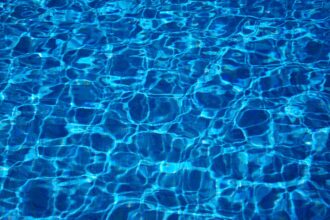Cham | Nach Ermahnung: Zehn Männer lösen Polizeieinsatz in Freibad aus