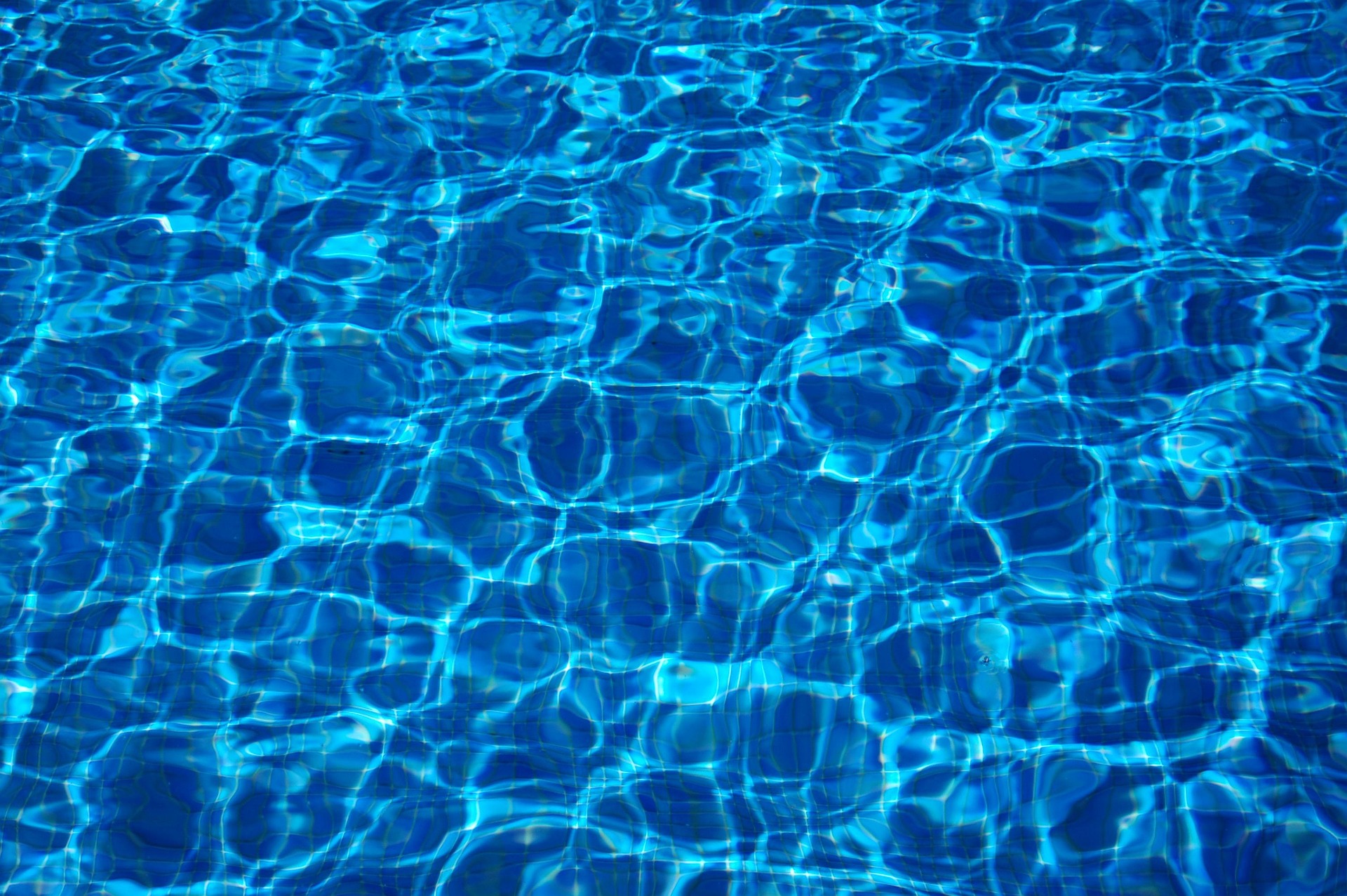 Cham | Nach Ermahnung: Zehn Männer lösen Polizeieinsatz in Freibad aus