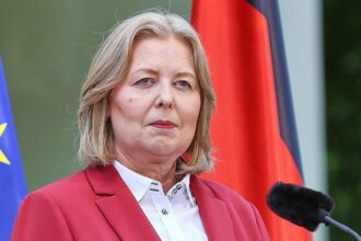Bas will Auswirkungen von Attestpflicht prüfen
