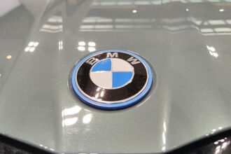 Bericht: BMW will mit Abbau von 8.000 Stellen Milliarden sparen