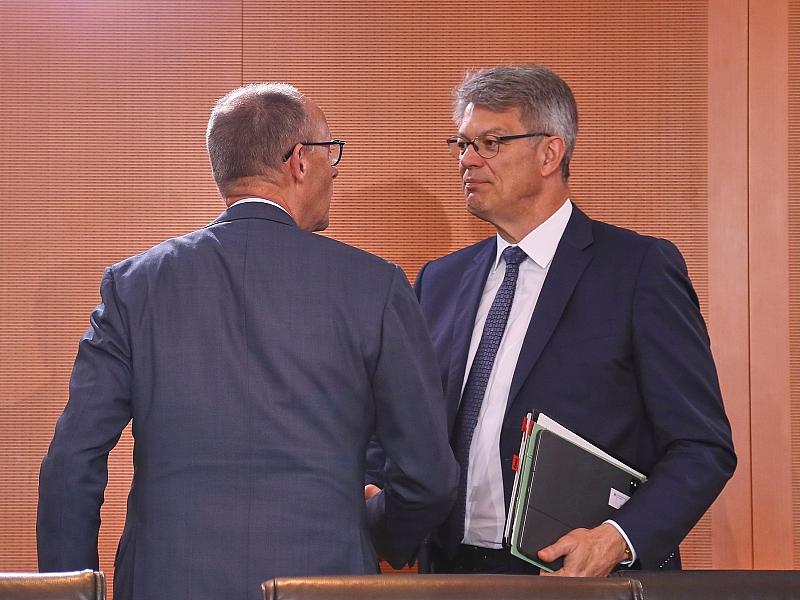 Bericht: Merz entlässt auch Verkehrsminister Schnieder