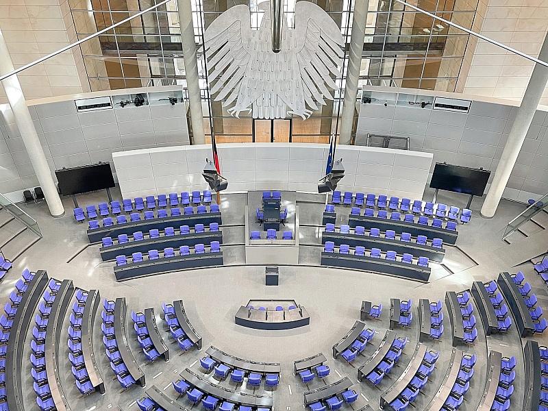 Bericht: Union muss für Fraktionssitzung in Plenarsaal ausweichen