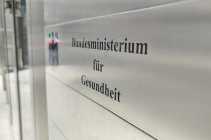 Bund hinterlegt 790 Millionen Euro für Masken-Klagen