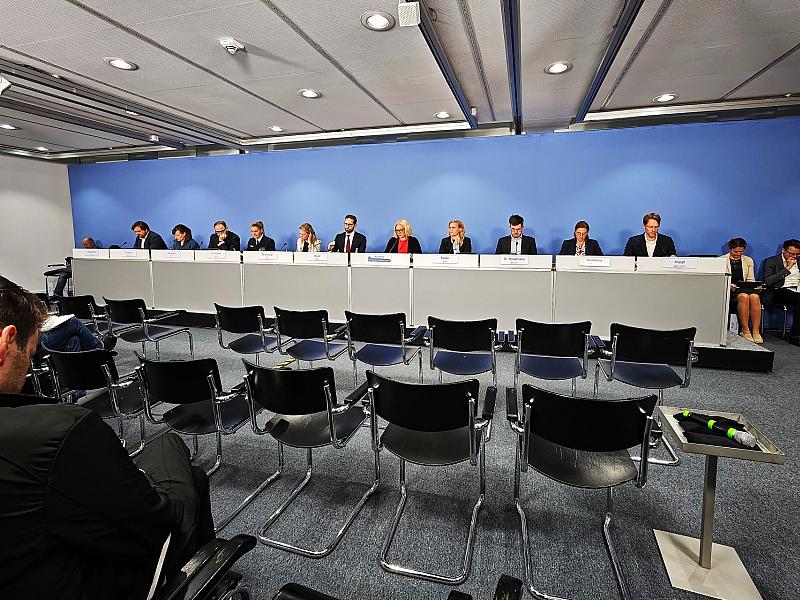 Bundesregierung fordert von Fifa Zugänglichkeit der WM