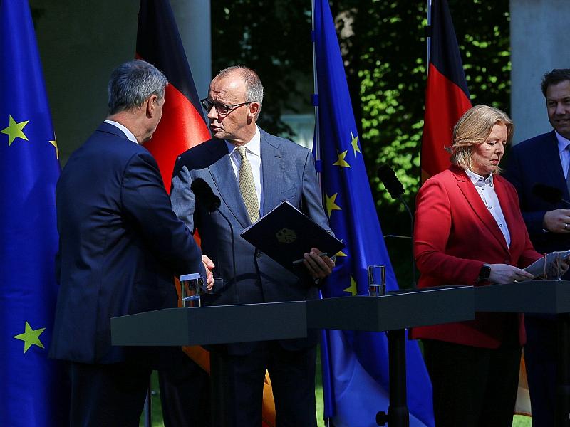 Bundesregierung verteidigt Einschränkungen von IFG