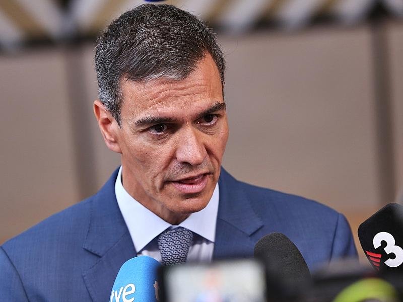 CDU-Außenpolitiker wirft Sánchez “Open-Border-Politik” vor