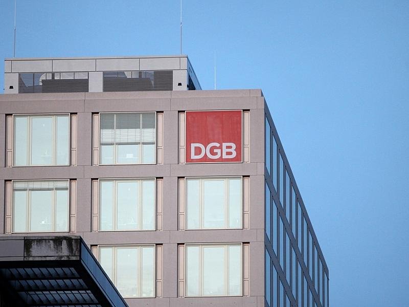 DGB will Ausfallgeld für Beschäftigte bei extremer Hitze