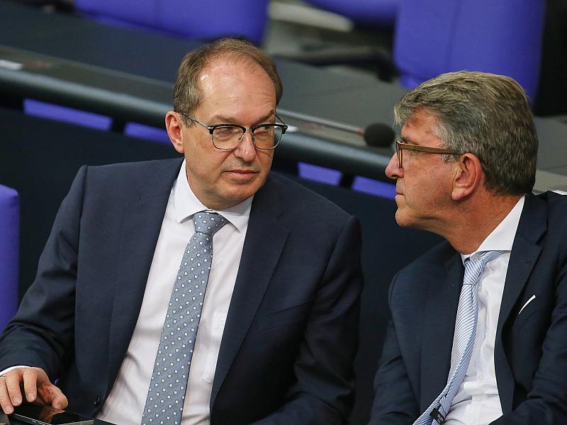 Dobrindt unterstützt Mahnmal für RAF-Opfer – Weimer will prüfen