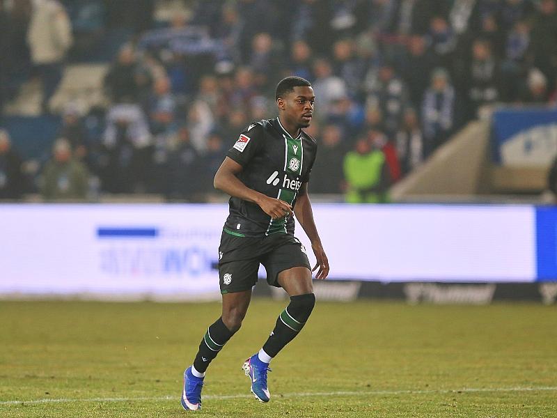 Eintracht Frankfurt verpflichtet Noel Aseko