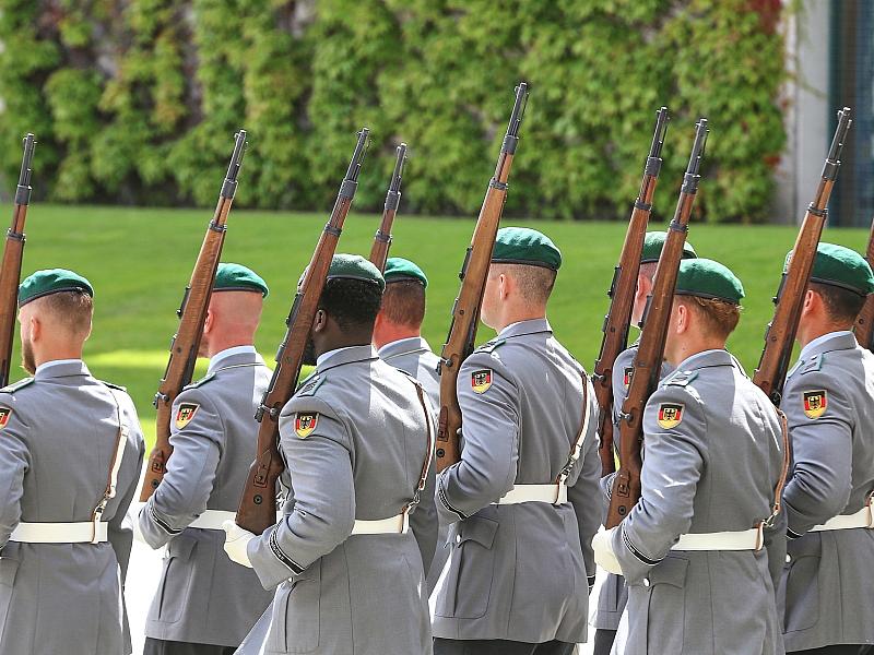 Ex-Generalinspekteur: Wehrdienst nur Zwischenschritt zur Wehrpflicht