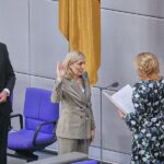 Experte: Minister-Vereidigung nach Sommerpause verfassungswidrig
