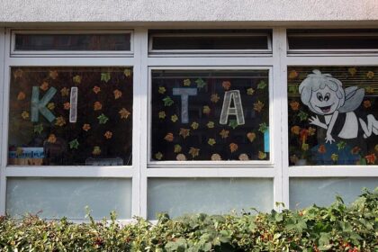 Fachkräftelücke in Deutschland sinkt um fast acht Prozent