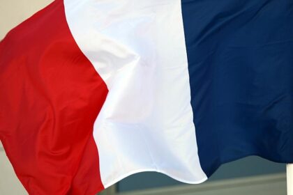 Frankreich und Spanien kämpfen weiter gegen verheerende Waldbrände