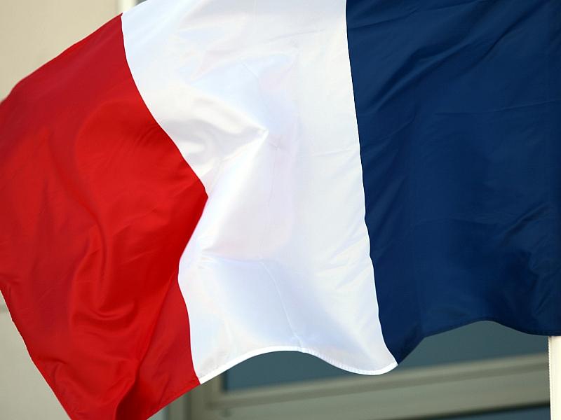Frankreich und Spanien kämpfen weiter gegen verheerende Waldbrände