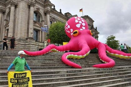 Greenpeace wirft Regierung Doppelrolle bei Tiefseebergbau vor