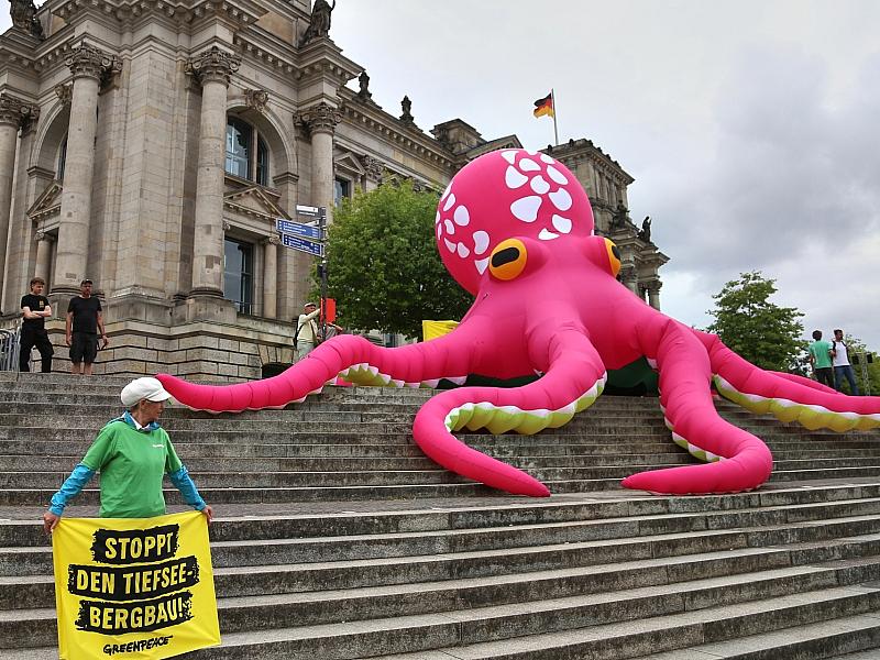 Greenpeace wirft Regierung Doppelrolle bei Tiefseebergbau vor