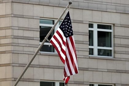 Iran attackiert US-Stützpunkte – USA greifen Ziele im Irak an