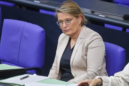 Justizministerin will bei IFG-Reform auf Transparenz pochen