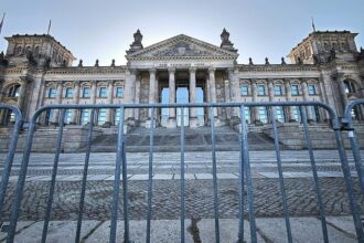 Karlsruhe weist AfD-Klage gegen “2G+-Regelung” im Bundestag ab
