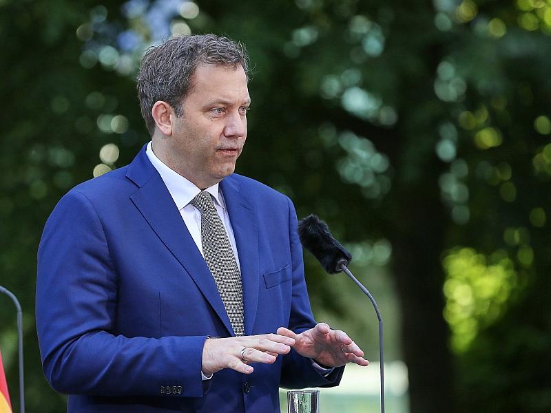 Klingbeil plant 2027 mit acht Milliarden Euro mehr Schulden