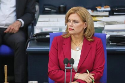 Klöckner kritisiert Social-Media-Fokus von Abgeordneten