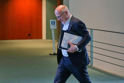 Künast stellt Wegners Eignung als Bürgermeister infrage