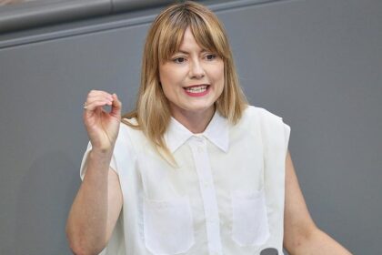 Linke fürchtet Ende der Informationsfreiheit