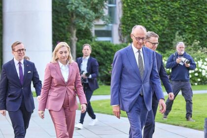 Linke kritisiert Merz` Kabinettsumbau scharf
