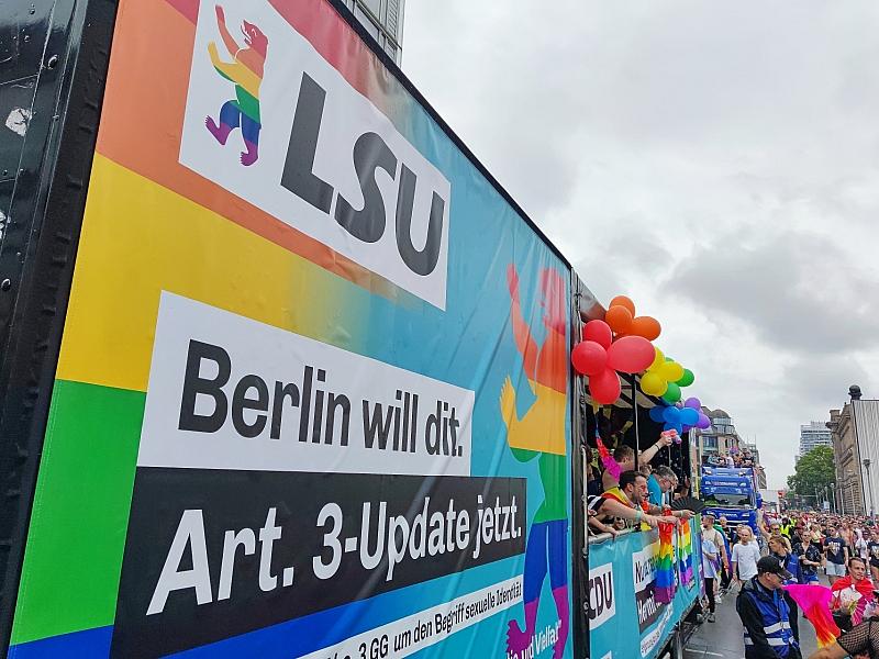 LSU will Debatte über altruistische Leihmutterschaft