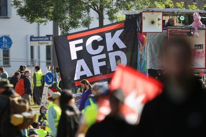 Massive Proteste gegen AfD-Parteitag in Erfurt
