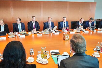 Merz schließt Kabinettsumbildung nicht aus