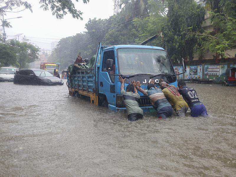 Mindestens 51 Tote nach schweren Regenfällen in Bangladesch
