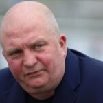 Moderator Thadeusz verteidigt Kulturstaatsminister Weimer