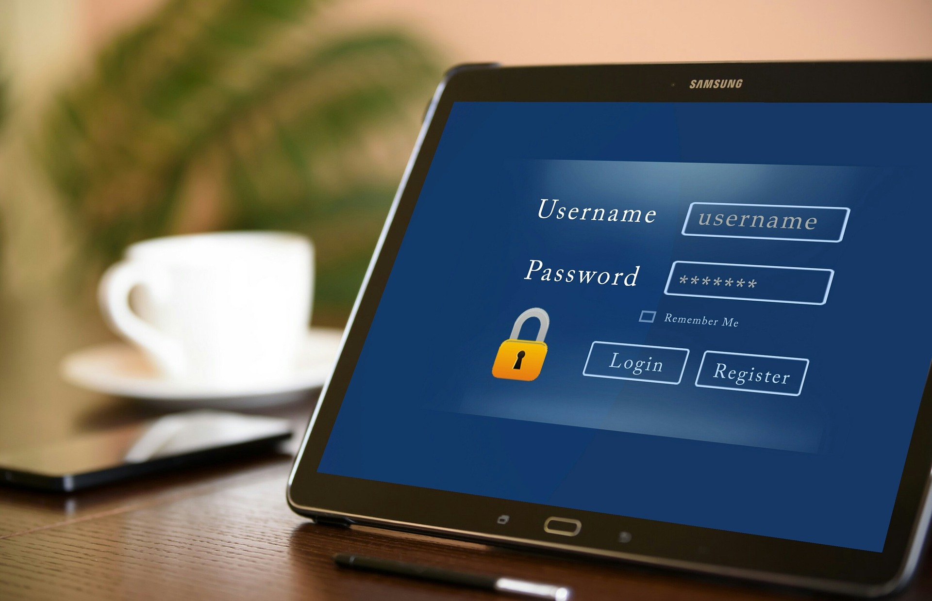 Digitale Sicherheit im Alltag: Warum der Umgang mit Passwörtern immer wichtiger wird