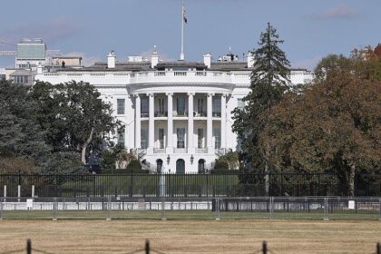 Netanjahu und Trump loben Gespräch im Weißen Haus als “positiv”