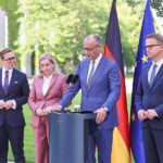 Opposition attackiert Merz für Kabinettsumbau