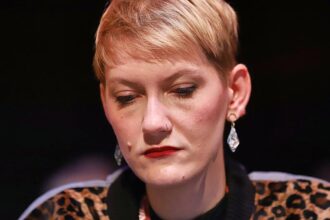 Queerbeauftragte lehnt kommerzielle Leihmutterschaft ab
